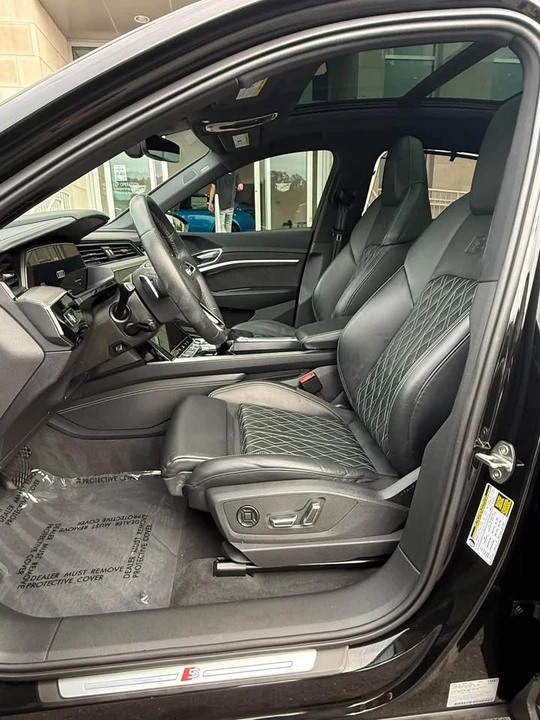 2022 Audi e-tron - Image 7 of 8