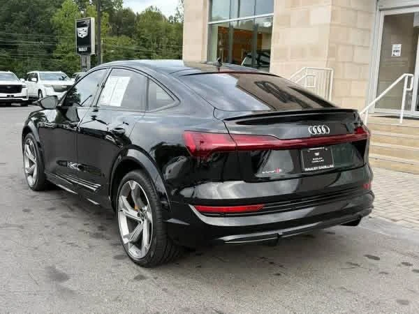 2022 Audi e-tron - Image 4 of 8