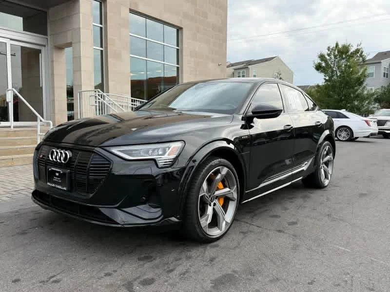 2022 Audi e-tron - Image 2 of 8