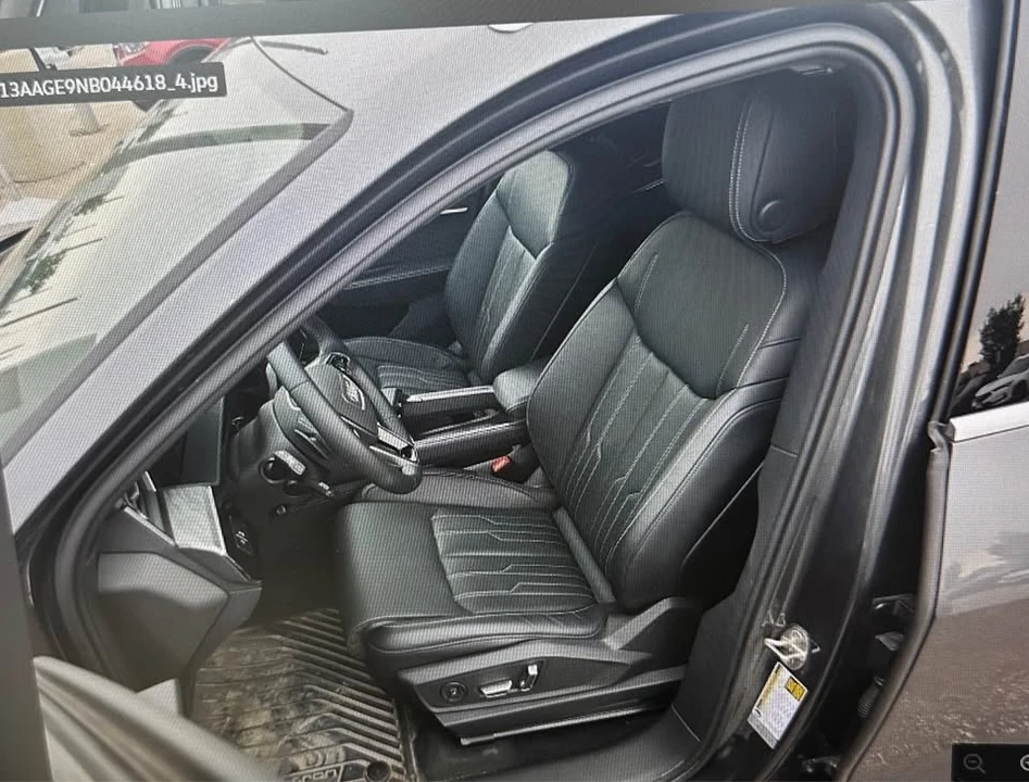 2022 Audi e-tron - Image 6 of 6