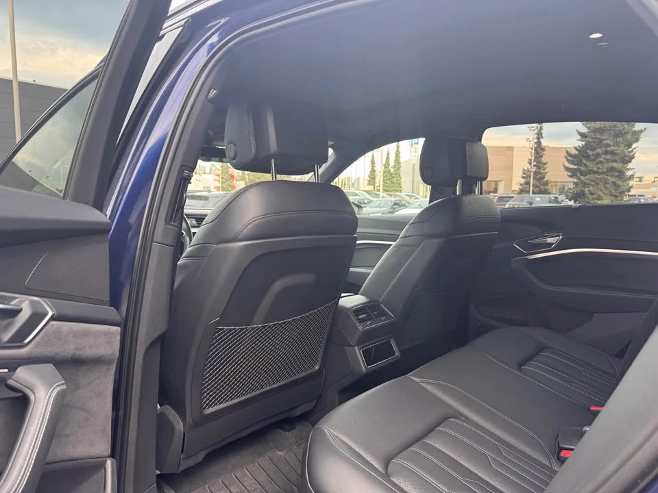 2022 Audi e-tron - Image 9 of 12