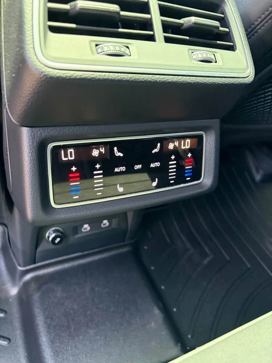 2022 Audi e-tron - Image 8 of 11