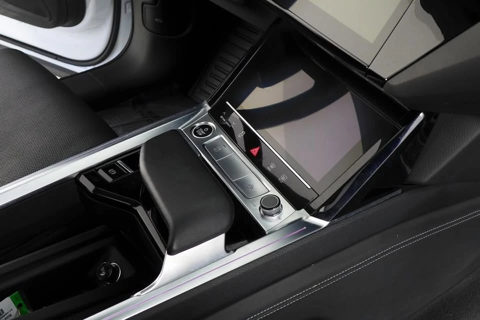 2022 Audi e-tron - Image 14 of 20