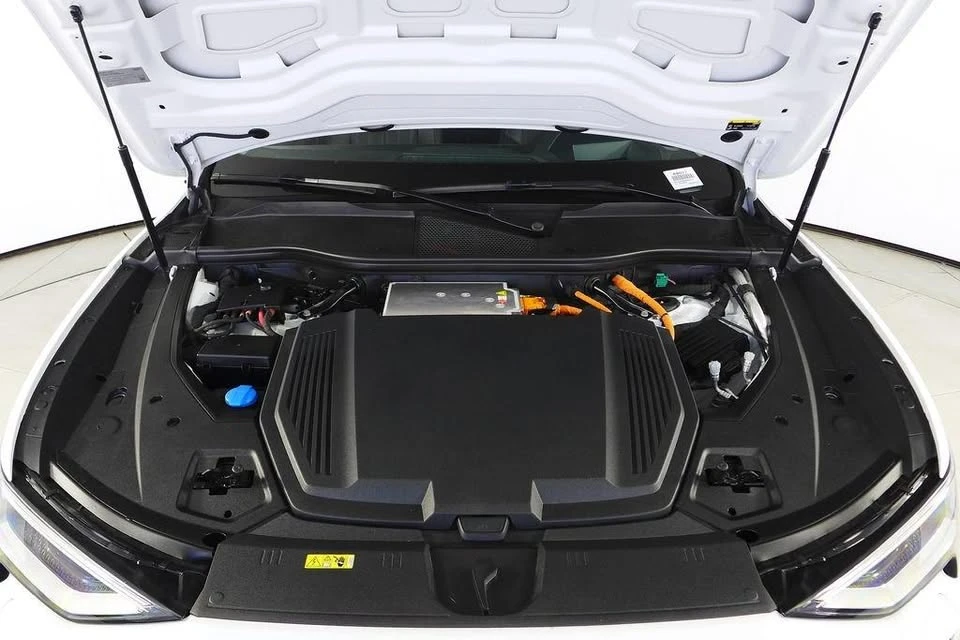 2022 Audi e-tron - Image 5 of 20