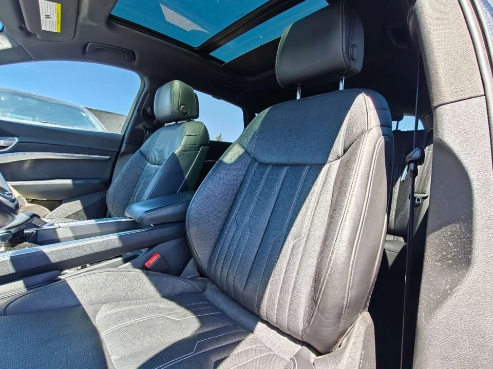 2022 Audi e-tron - Image 11 of 13