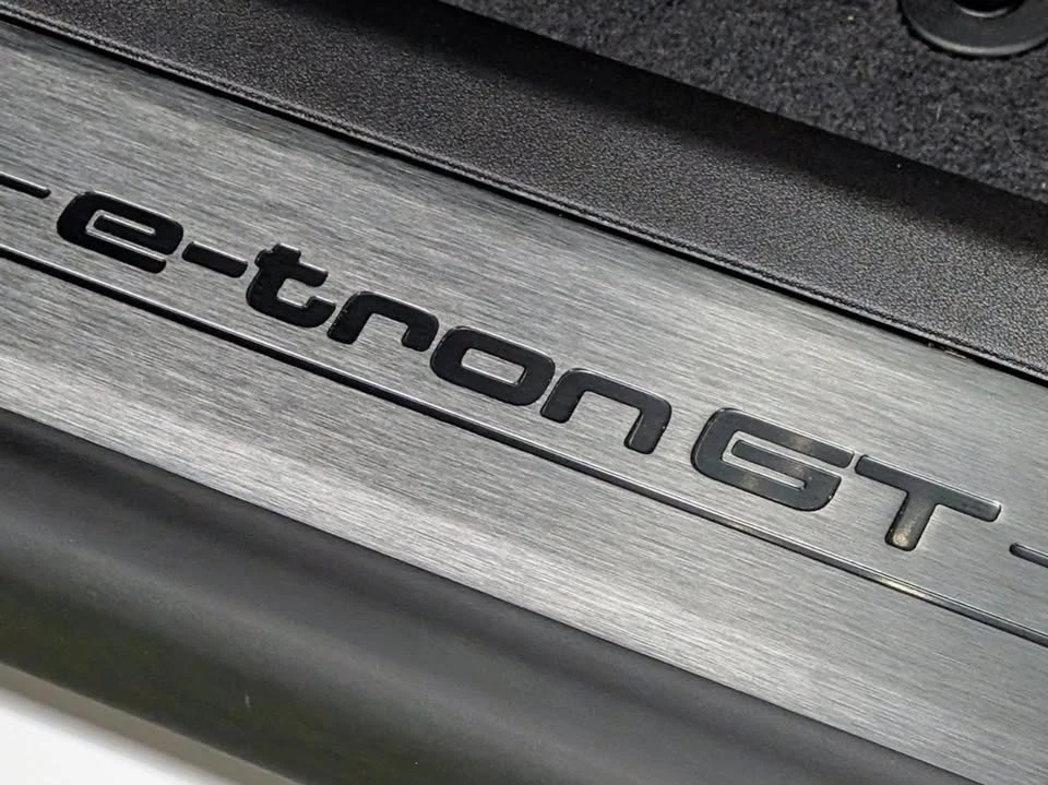 2022 Audi e-tron GT - Image 15 of 20