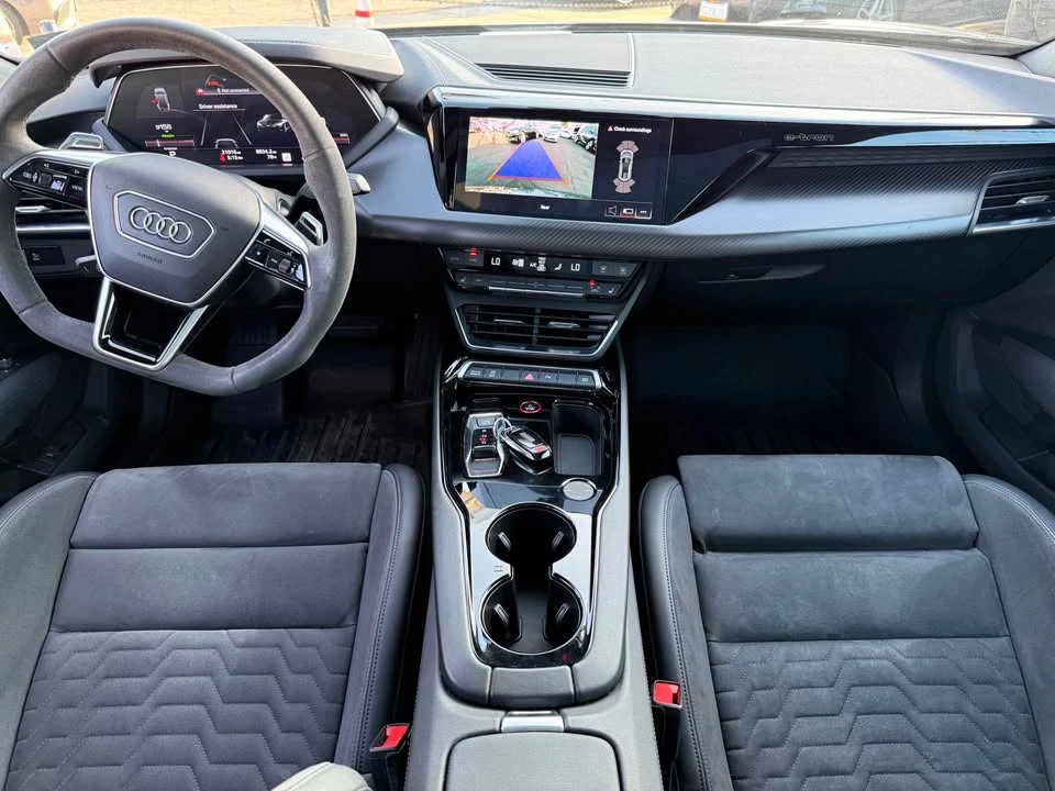 2022 Audi e-tron GT - Image 13 of 19