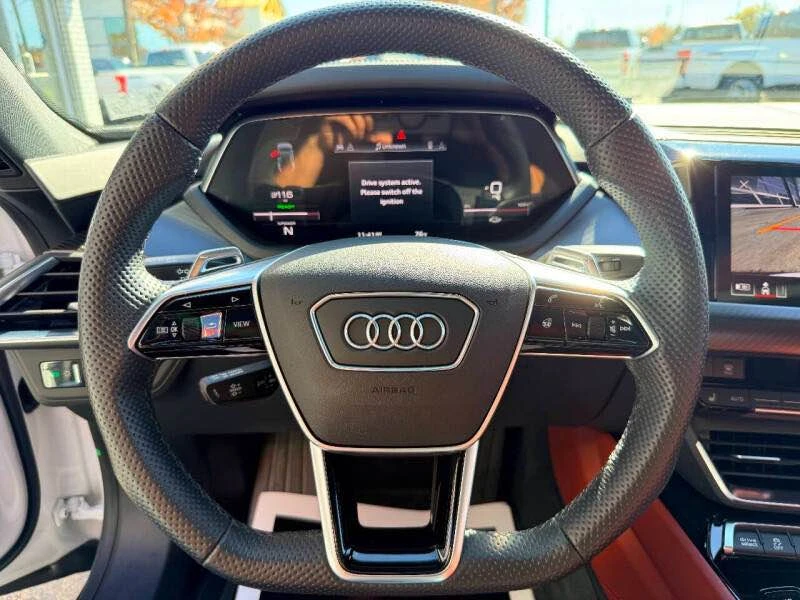 2022 Audi e-tron GT - Image 9 of 13