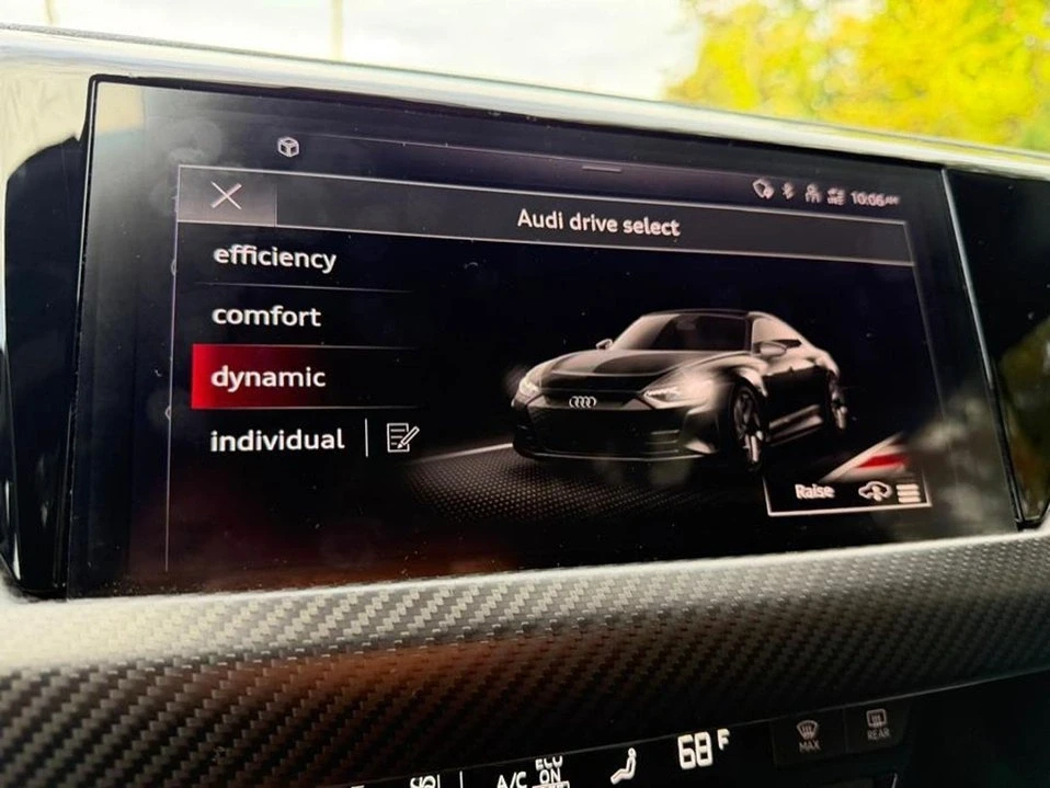 2022 Audi e-tron GT - Image 10 of 20