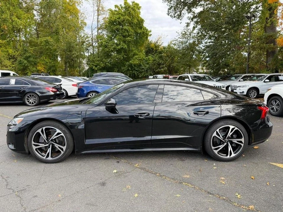 2022 Audi e-tron GT - Image 14 of 20