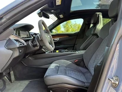 2022 Audi e-tron GT - Image 7 of 14