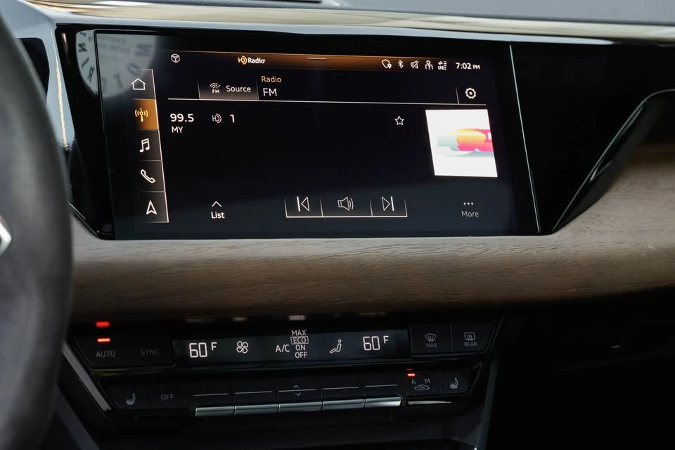 2022 Audi e-tron GT - Image 13 of 13