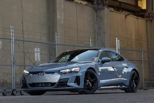 2022 Audi e-tron GT Premium Plus