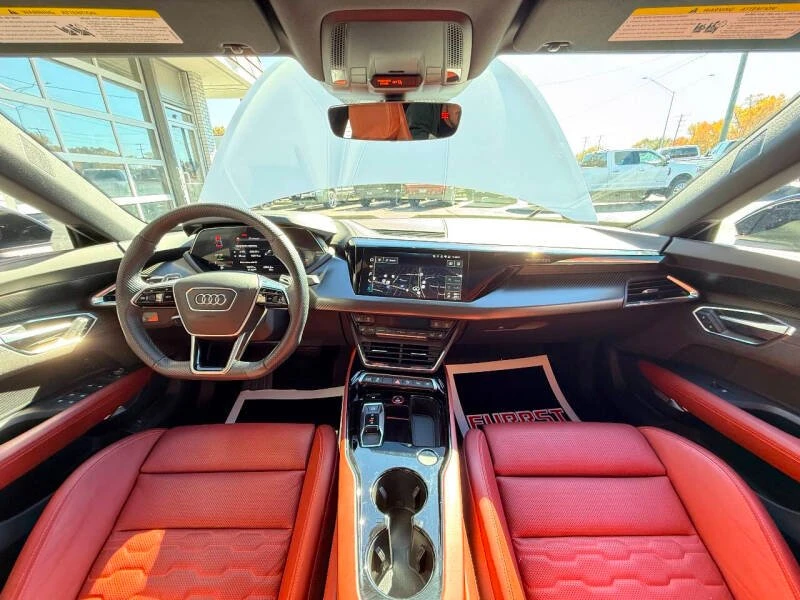 2022 Audi e-tron GT - Image 20 of 20