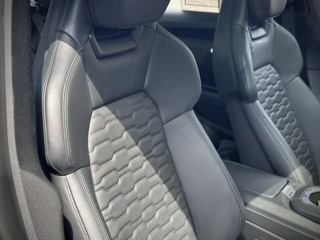 2022 Audi e-tron GT - Image 12 of 18