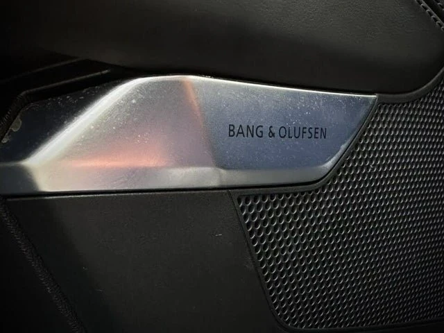 2022 Audi e-tron GT - Image 9 of 18