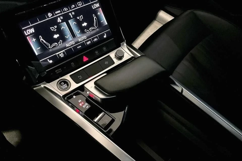 2022 Audi Q4 e-tron - Image 17 of 20