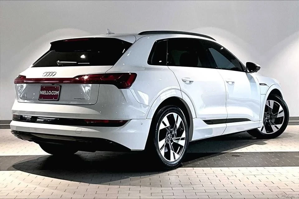 2022 Audi Q4 e-tron - Image 7 of 20