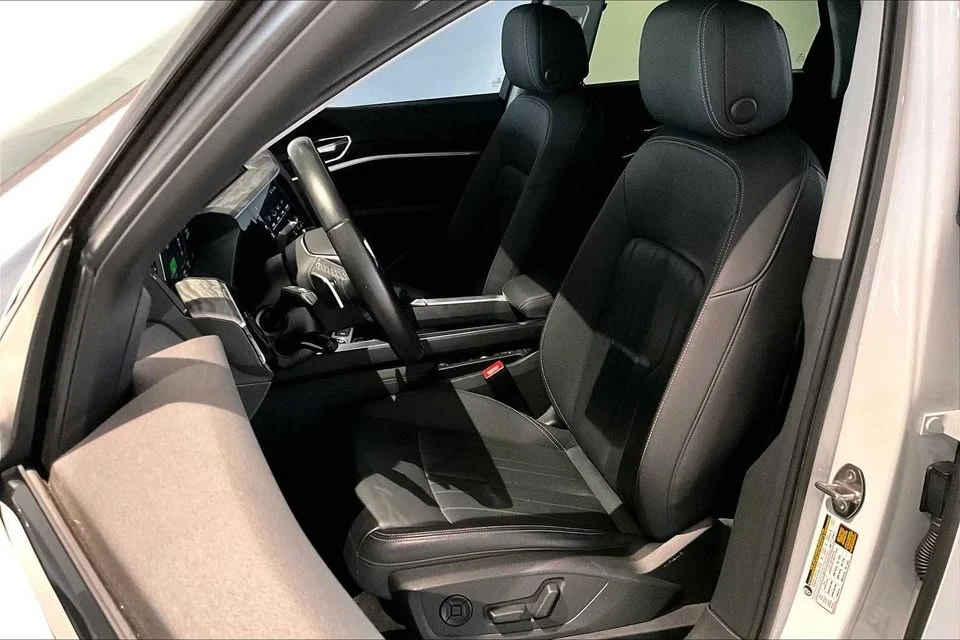 2022 Audi Q4 e-tron - Image 5 of 20