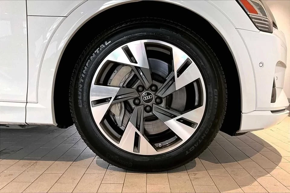 2022 Audi Q4 e-tron - Image 11 of 20
