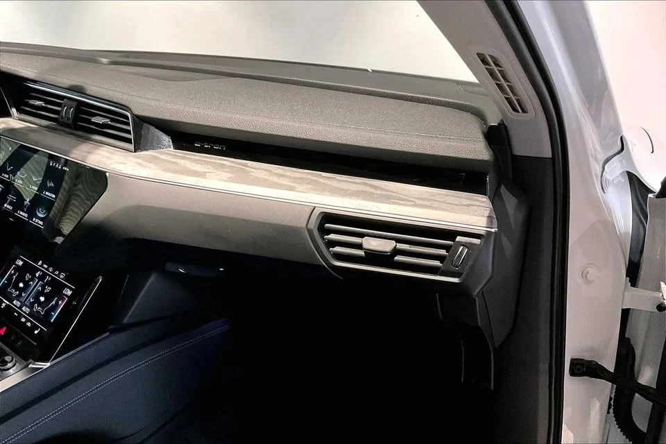 2022 Audi Q4 e-tron - Image 20 of 20