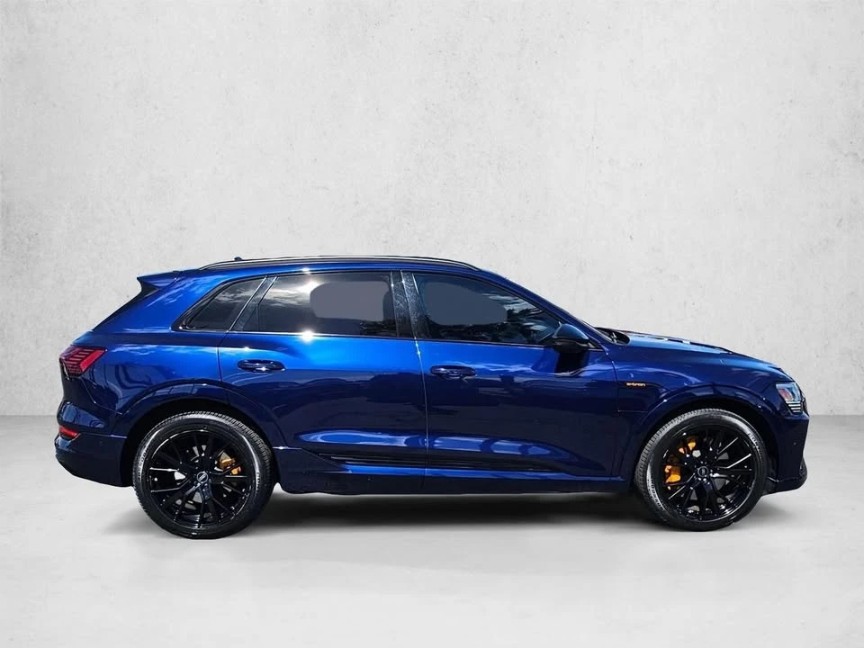 2022 Audi e-tron - Image 4 of 20