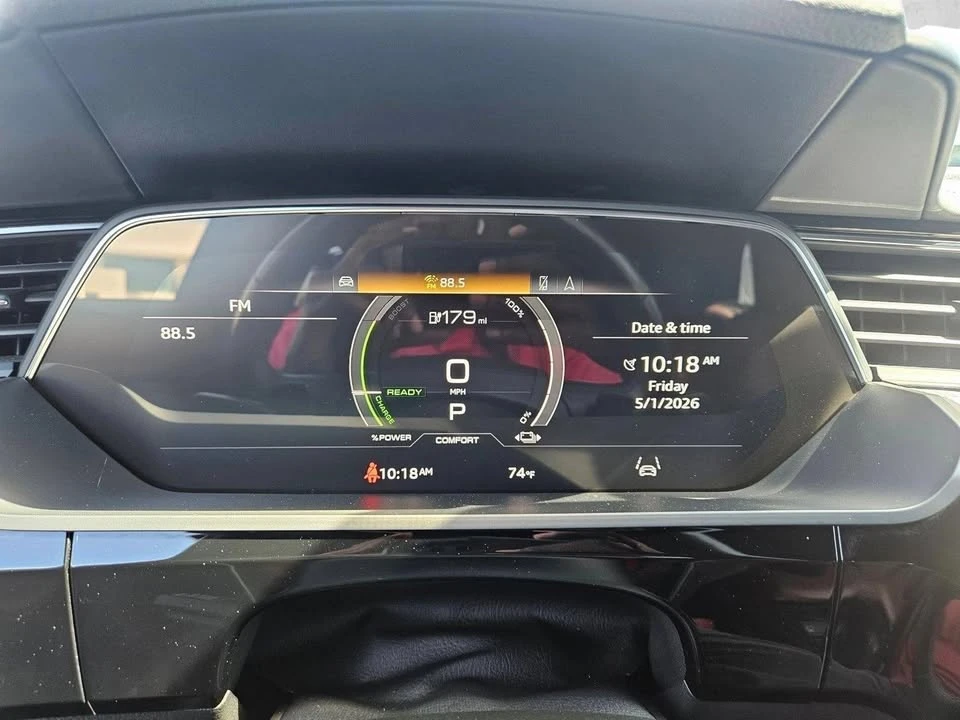 2022 Audi e-tron - Image 11 of 20