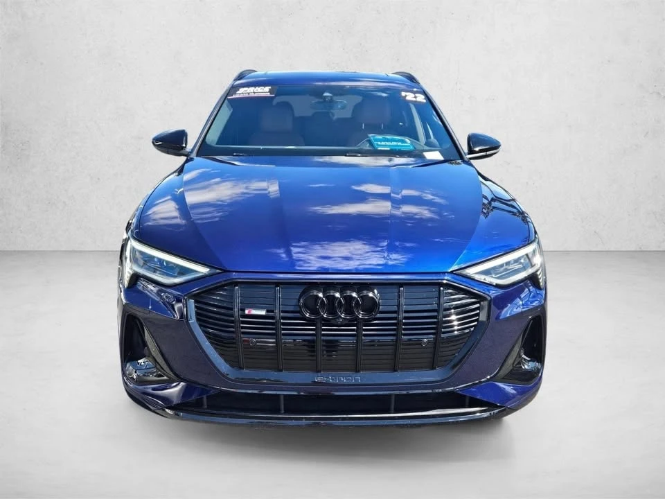 2022 Audi e-tron - Image 2 of 20