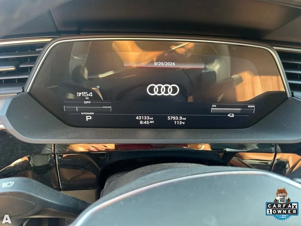 2022 Audi e-tron - Image 9 of 11