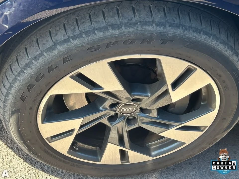 2022 Audi e-tron - Image 5 of 11