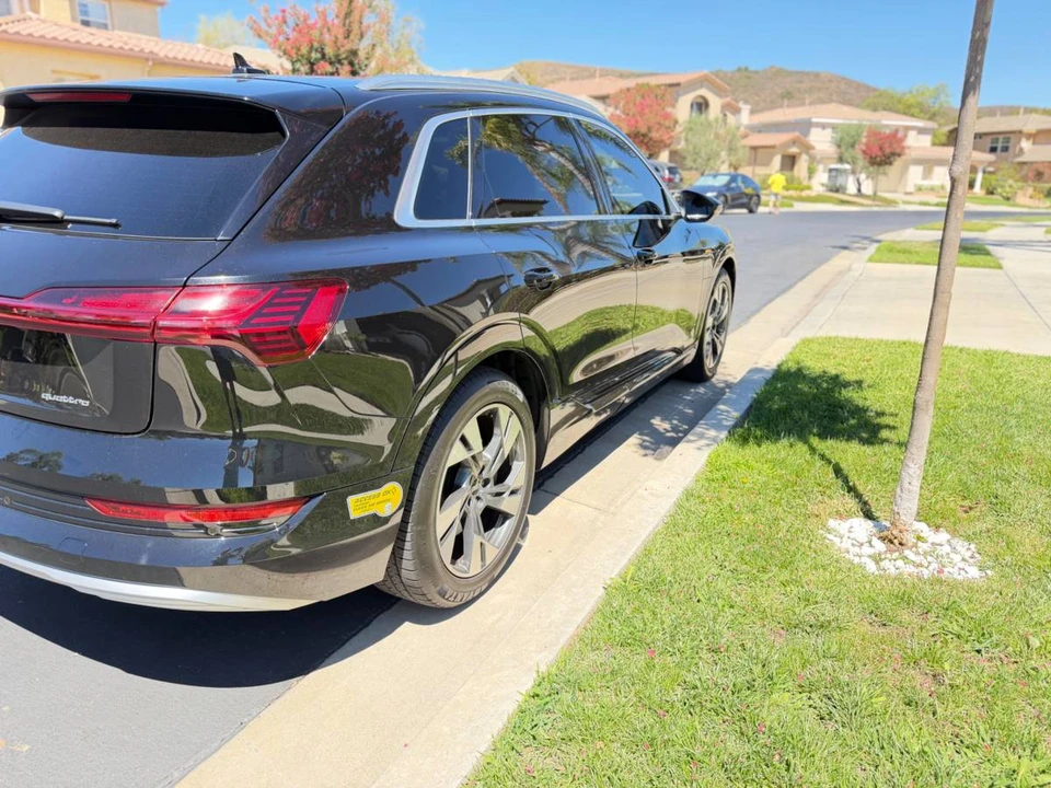 2022 Audi e-tron - Image 4 of 22