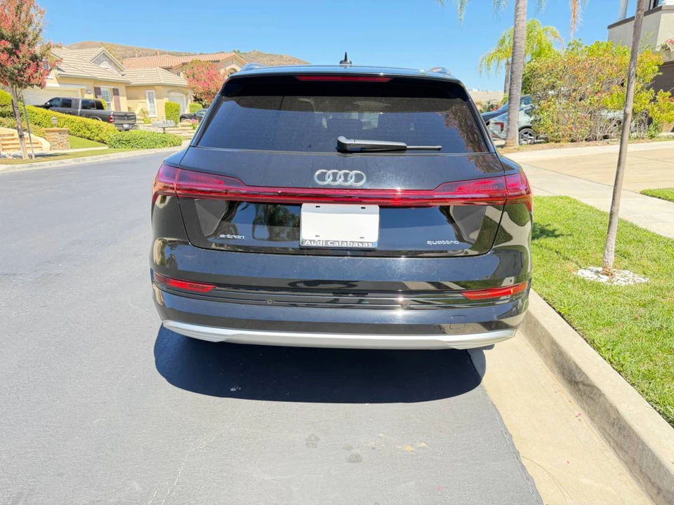 2022 Audi e-tron - Image 20 of 22
