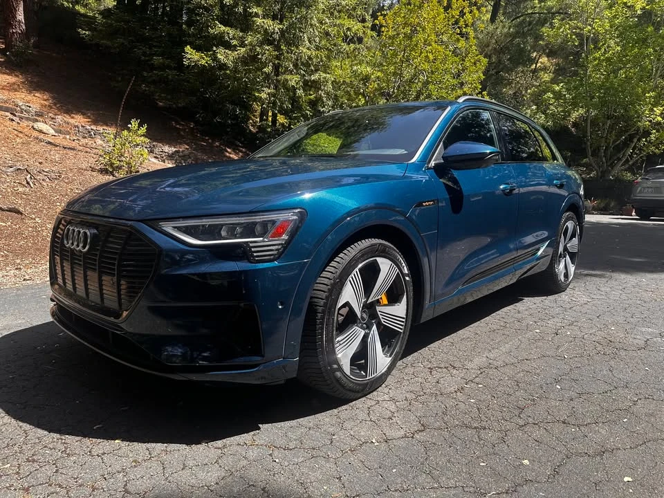 2022 Audi e-tron - Image 3 of 9