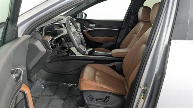 2022 Audi e-tron - Image 12 of 20