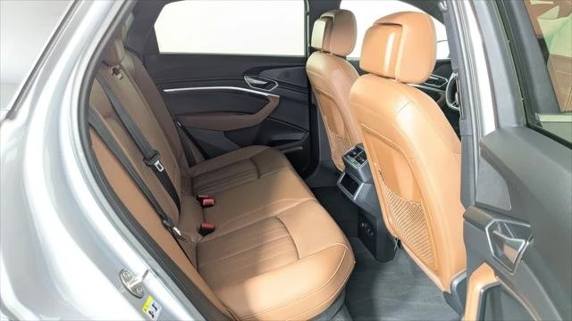 2022 Audi e-tron - Image 17 of 20