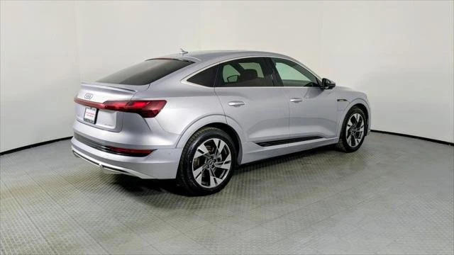 2022 Audi e-tron - Image 6 of 20
