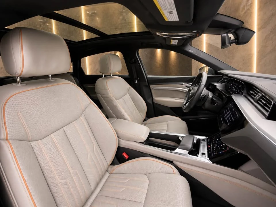 2022 Audi e-tron - Image 3 of 9