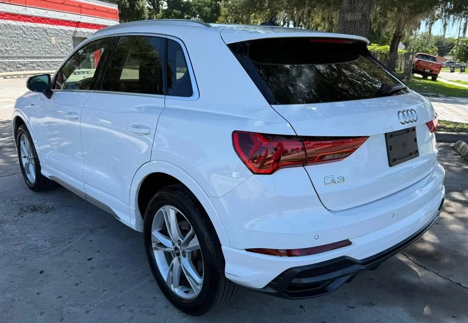 2022 Audi F3 Q3 - Image 4 of 15