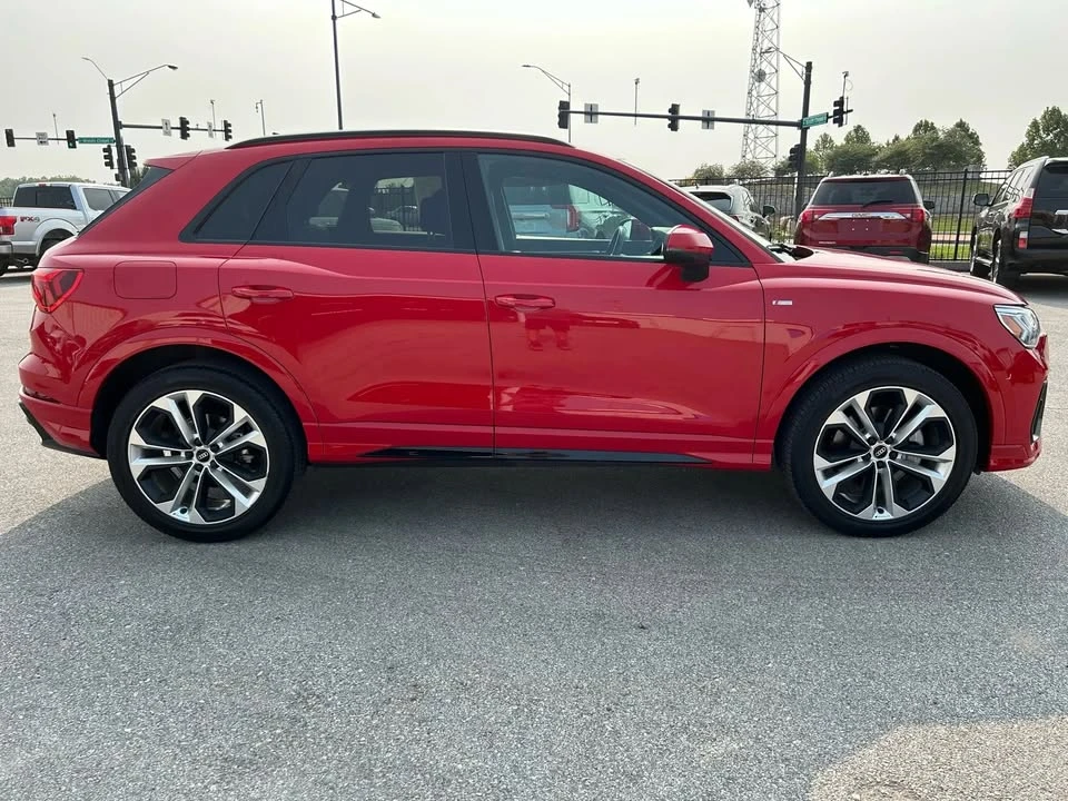 2022 Audi F3 Q3 - Image 11 of 18