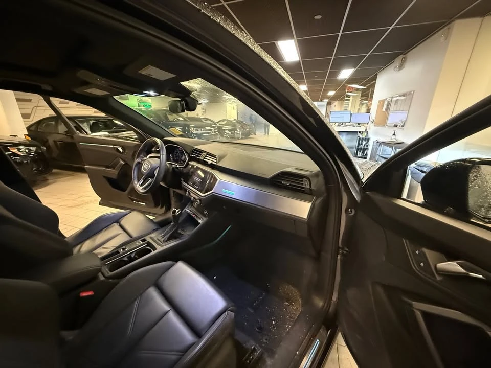 2022 Audi F3 Q3 - Image 2 of 18