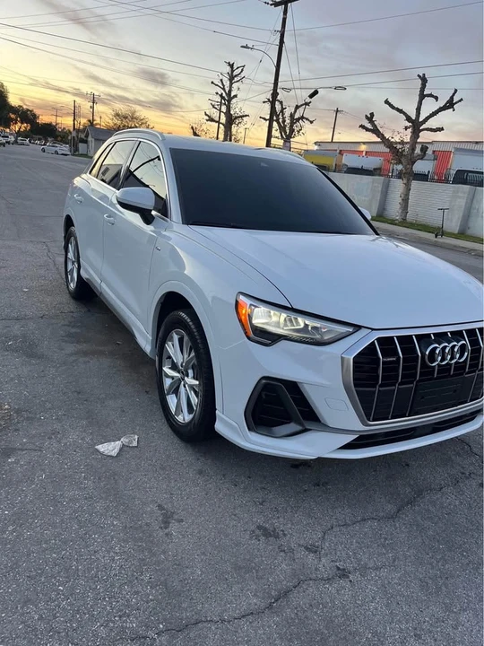 2022 Audi F3 Q3 - Image 2 of 6