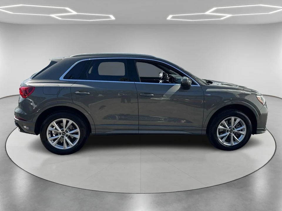 2022 Audi F3 Q3 - Image 4 of 20