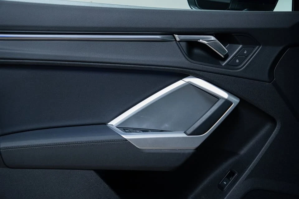 2022 Audi F3 Q3 - Image 7 of 16