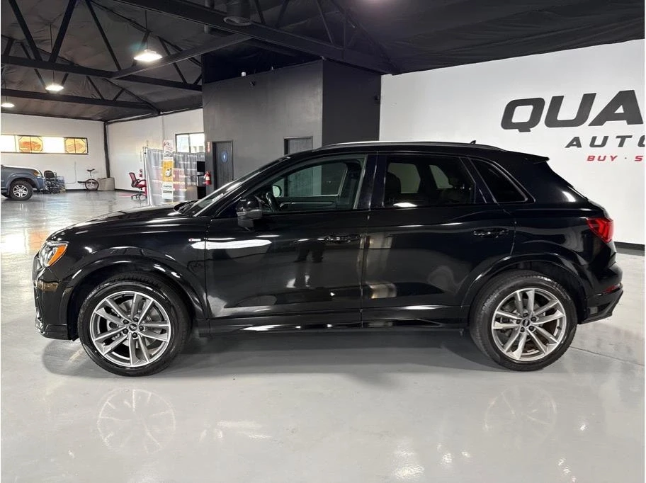 2022 Audi F3 Q3 - Image 2 of 18