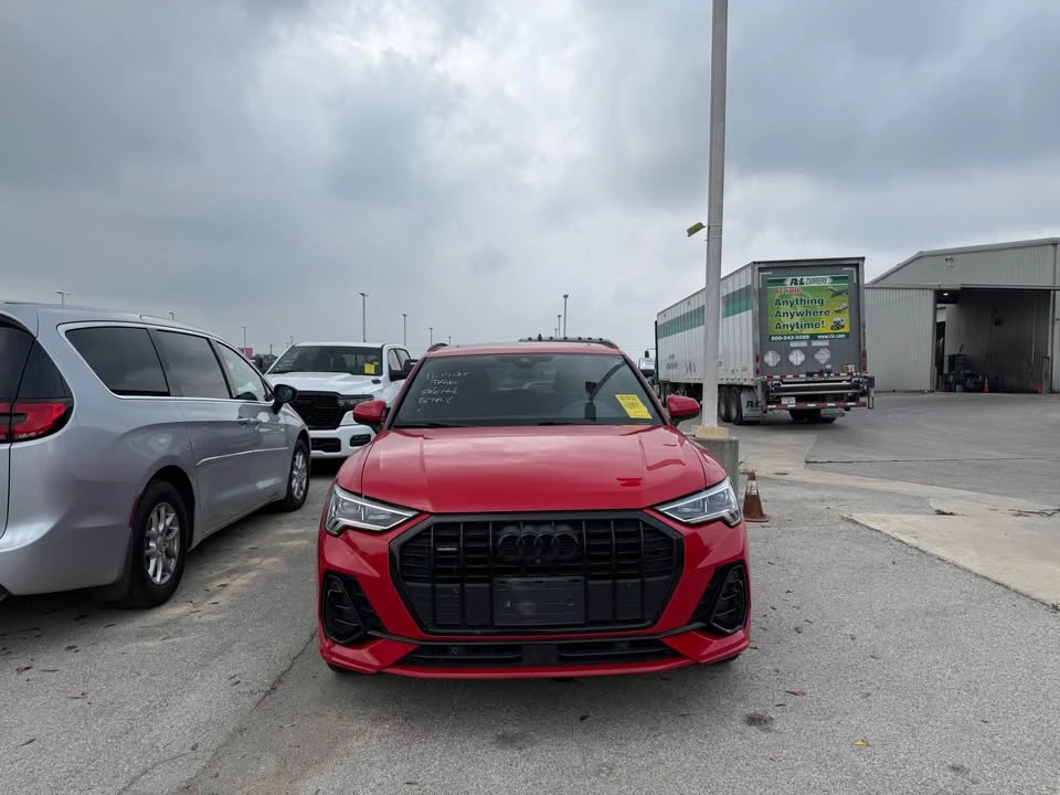 2022 Audi F3 Q3 - Image 2 of 8