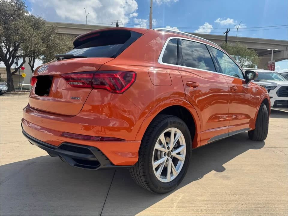 2022 Audi F3 Q3 - Image 2 of 6