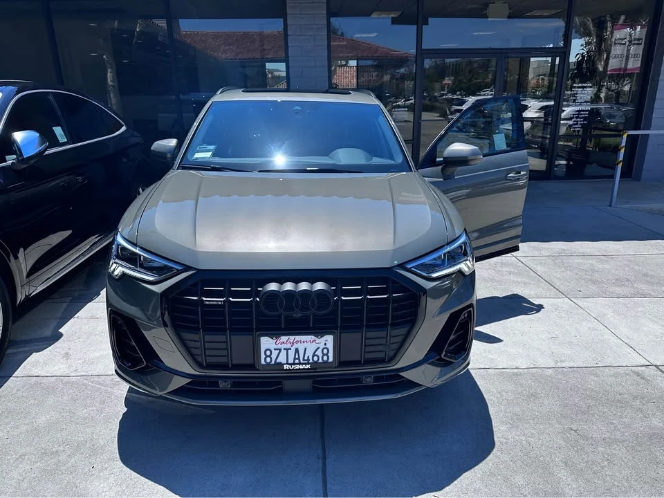 2022 Audi F3 Q3 - Image 3 of 4