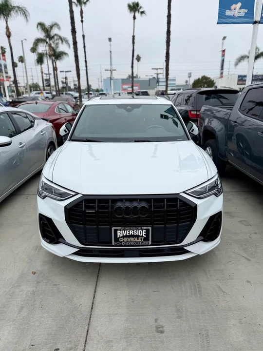 2022 Audi F3 Q3 - Image 2 of 7