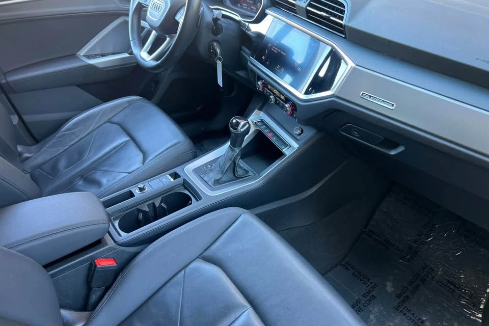 2022 Audi F3 Q3 - Image 10 of 17