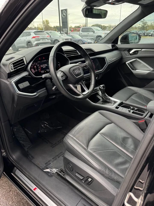 2022 Audi F3 Q3 - Image 2 of 18